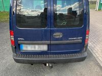 Usata Opel Combo 75 CV (55 kW) 2011 Blu Monovolume