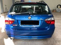 Gebraucht BMW 325 Advantage 218 PS (160 kW) 2007 Blau Kombi