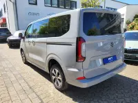 Neu VW Caravelle Style 170 PS (125 kW) 2025 Stone grey Van