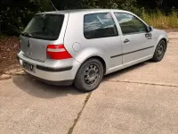 Gebraucht VW Golf IV 90 PS (66 kW) 2001 Silber Kleinwagen