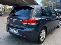 Gebraucht VW Golf VII Comfortline 122 PS (89 kW) 2012 Blau Limousine