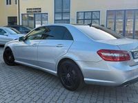 Gebraucht Mercedes E220 170 PS (125 kW) 2011 Grau Limousine