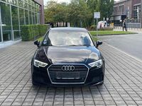 Gebraucht Audi A3 Ambiente 150 PS (110 kW) 2020 Schwarz Limousine