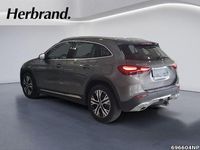 Gebraucht Mercedes GLA200 Progressive 163 PS (119 kW) 2025 Metalliclack mountaingrau SUV