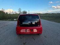 Usado VW up! Sound 95 CV (69 kW) 2017 Rojo Utilitario