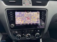 Gebraucht Skoda Octavia Ambition 150 PS (110 kW) 2019 Candyweiss Kombi