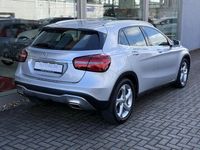 Gebraucht Mercedes GLA180 122 PS (89 kW) 2019 Iridiumsilber SUV