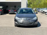Usata Opel Astra 140 CV (102 kW) 2012 Grigio Berlina