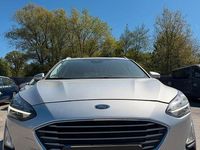 Gebraucht Ford Focus Cool & Connect 120 PS (88 kW) 2019 Silber Limousine