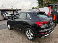 Second-hand Audi Q3 Advanced 150 CP (110 kW) 2019 Negru SUV