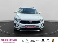 Second-hand VW T-Roc Life 116 CP (85 kW) 2024 Alb SUV