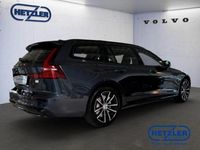 Gebraucht Volvo V60 Plus 398 PS (292 kW) 2024 Denim blue / metallic Kombi