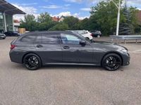 gebraucht BMW 330 330 d xDr.Tour.M-Sp 19' AHK Pano Inno HaKa el.Si.Pr Sportpaket Navi LED Vollleder