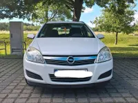 Gebraucht Opel Astra 90 PS (66 kW) 2008 Weiß Kombi