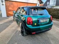 Gebraucht Mini Cooper SE 135 kW (184 PS) 2023 Grün Kleinwagen