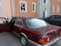 Second-hand Mercedes E300 188 CP (138 kW) 1988 Roșu Berlinǎ