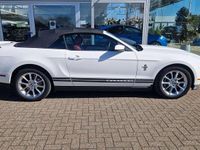 Gebraucht Ford Mustang Convertible 309 PS (227 kW) 2011 Weiß Cabrio