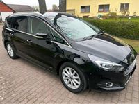 Gebraucht Ford S-MAX Titanium 179 PS (131 kW) 2018 Schwarz Van / Kleinbus