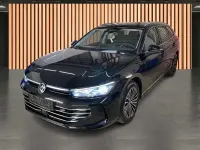 Gebraucht VW Passat Elegance 150 PS (110 kW) 2024 Schwarz Kombi