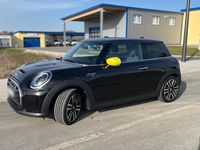 Gebraucht Mini Cooper SE Classic 135 kW (184 PS) 2021 Schwarz Kleinwagen
