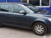 Gebraucht Skoda Octavia 105 PS (77 kW) 2010 Grau Kombi