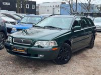Gebraucht Volvo V40 122 PS (89 kW) 2000 Grün Kombi