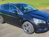 Gebraucht BMW 218 Sport Line 136 PS (100 kW) 2017 Schwarz Kombi