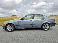 Gebraucht BMW 318 90 PS (66 kW) 1995 Silber Limousine