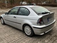 Gebraucht BMW 318 143 PS (105 kW) 2002 Grau Coupé