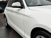 Gebraucht BMW 116 Advantage 116 PS (85 kW) 2013 Weiß Kleinwagen
