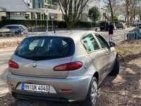 Gebraucht Alfa Romeo 147 105 PS (77 kW) 2010 Grau Kleinwagen