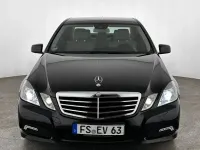 Gebraucht Mercedes E300 Avantgarde 204 PS (150 kW) 2010 Schwarz Limousine