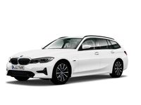 Gebraucht BMW 330e Shadowline 292 PS (214 kW) 2022 Alpinweiss iii (weiß) Kombi