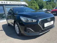 Gebraucht Hyundai i30 Select 99 PS (72 kW) 2018 Schwarz Limousine