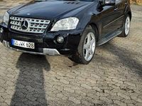 Gebraucht Mercedes ML500 387 PS (284 kW) 2010 Schwarz SUV