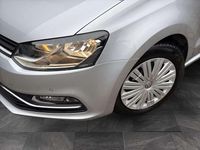 Gebraucht VW Polo Comfortline 90 PS (66 kW) 2015 Silber Kleinwagen