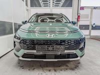 Neu Hyundai Bayon Premium 99 PS (72 kW) 2025 Mangrove green mg2 SUV