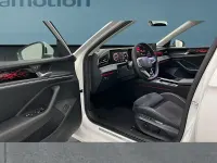 Gebraucht VW Passat 150 PS (110 kW) 2025 Weiß Kombi