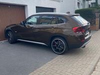 Gebraucht BMW X1 258 PS (189 kW) 2009 Braun SUV
