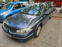Gebraucht Renault Laguna II 135 PS (99 kW) 2006 Schwarz Kleinwagen