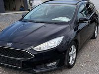 Używany Ford Focus Trend 125 KM (91 kW) 2015 Czarny Kombi