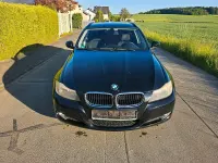 Gebraucht BMW 318 143 PS (105 kW) 2012 Schwarz Kombi