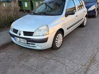 Gebraucht Renault Clio II 75 PS (55 kW) 2004 Silber Limousine