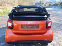 Gebraucht Smart ForTwo Cabrio Passion 71 PS (52 kW) 2017 Orange Cabrio
