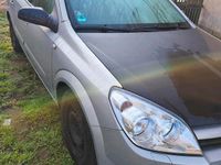 Usata Opel Astra 101 CV (74 kW) 2004 Argento Station wagon