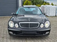 Gebraucht Mercedes E200 Avantgarde 163 PS (119 kW) 2003 Schwarz Limousine