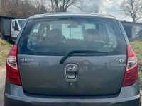 Gebraucht Hyundai i10 Edition 69 PS (50 kW) 2013 Grau Kleinwagen