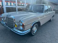 Gebraucht Mercedes 250 131 PS (96 kW) 1966 Beige Limousine