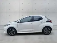Gebraucht Toyota Yaris Basis 116 PS (85 kW) 2022 Schneeweiß Kleinwagen