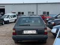 Gebraucht Mercedes E230 132 PS (97 kW) 1991 Schwarz Limousine